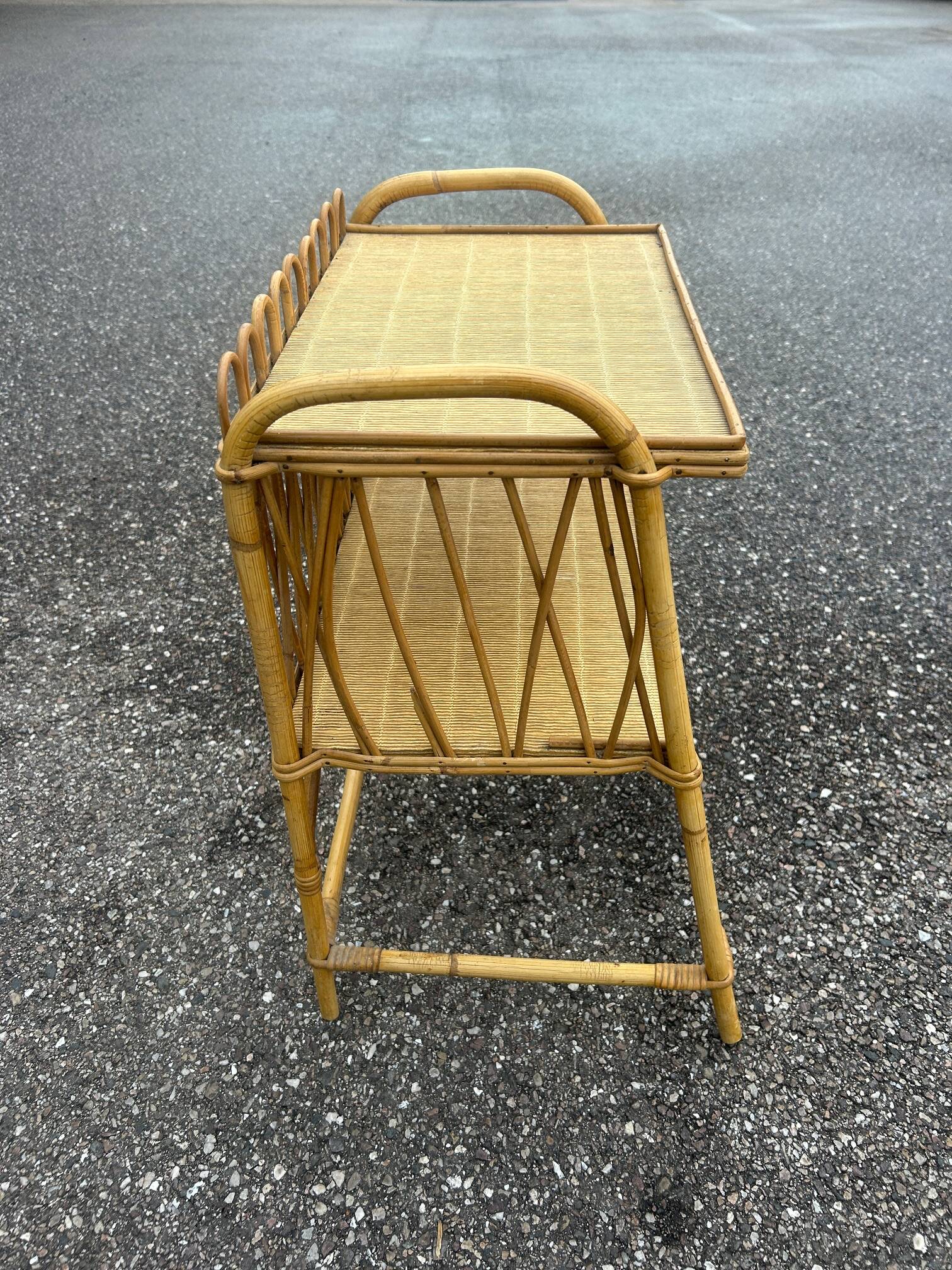 table d'appoint en rotin et osier  1970