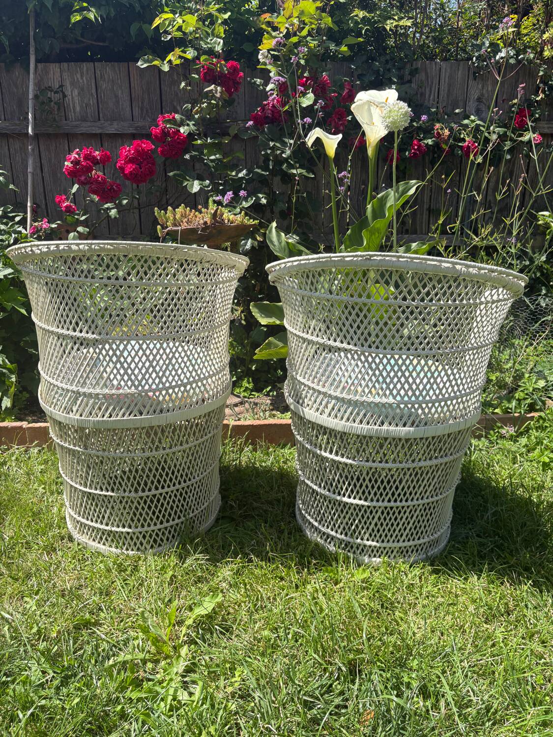 Set of 2 Vintage White Rattan Armchairs – 1970s