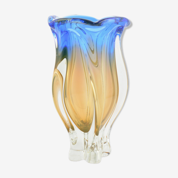 Vase en verre conçu par J. Hospodka Chribska Sklarna, Tchécoslovaquie des années 1960
