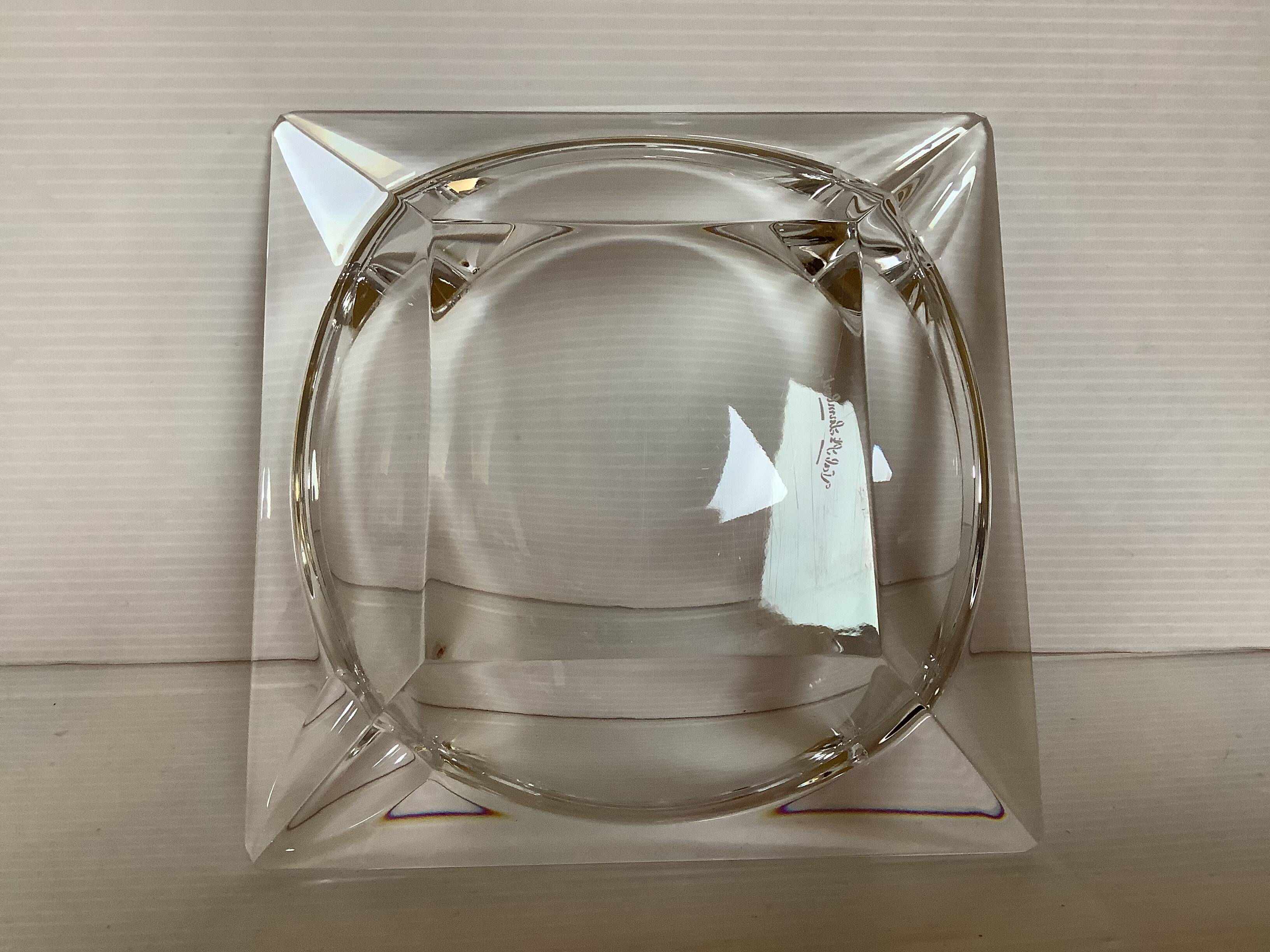 Large empty pocket ashtray Val Saint Lambert