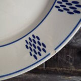 2 flat plates and 1 ravier Lunéville