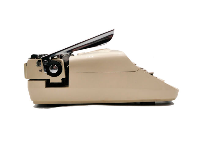 Remington Monarch De Luxe Typewriter Revised Cream New Ribbon