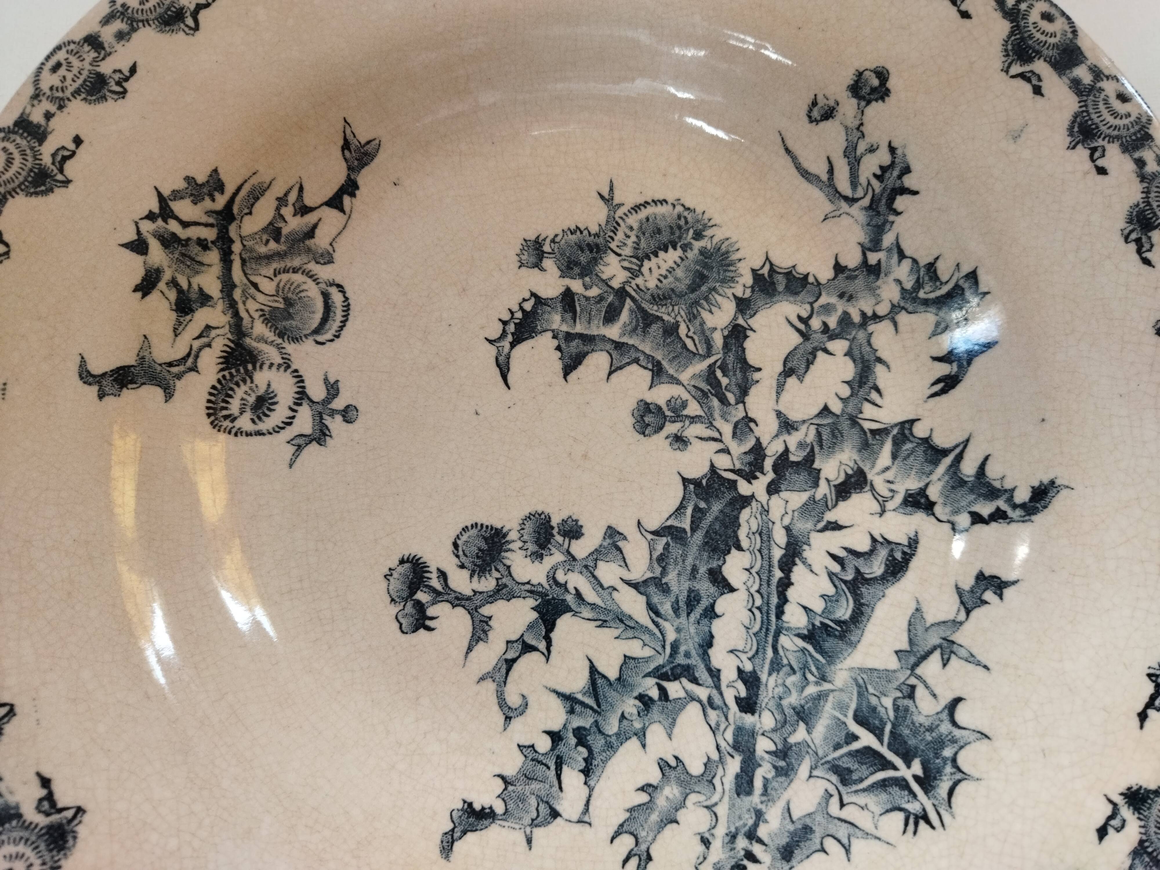 Hollow plate "Chardons" of Gien