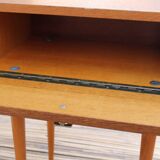 Bedside table spindle feet