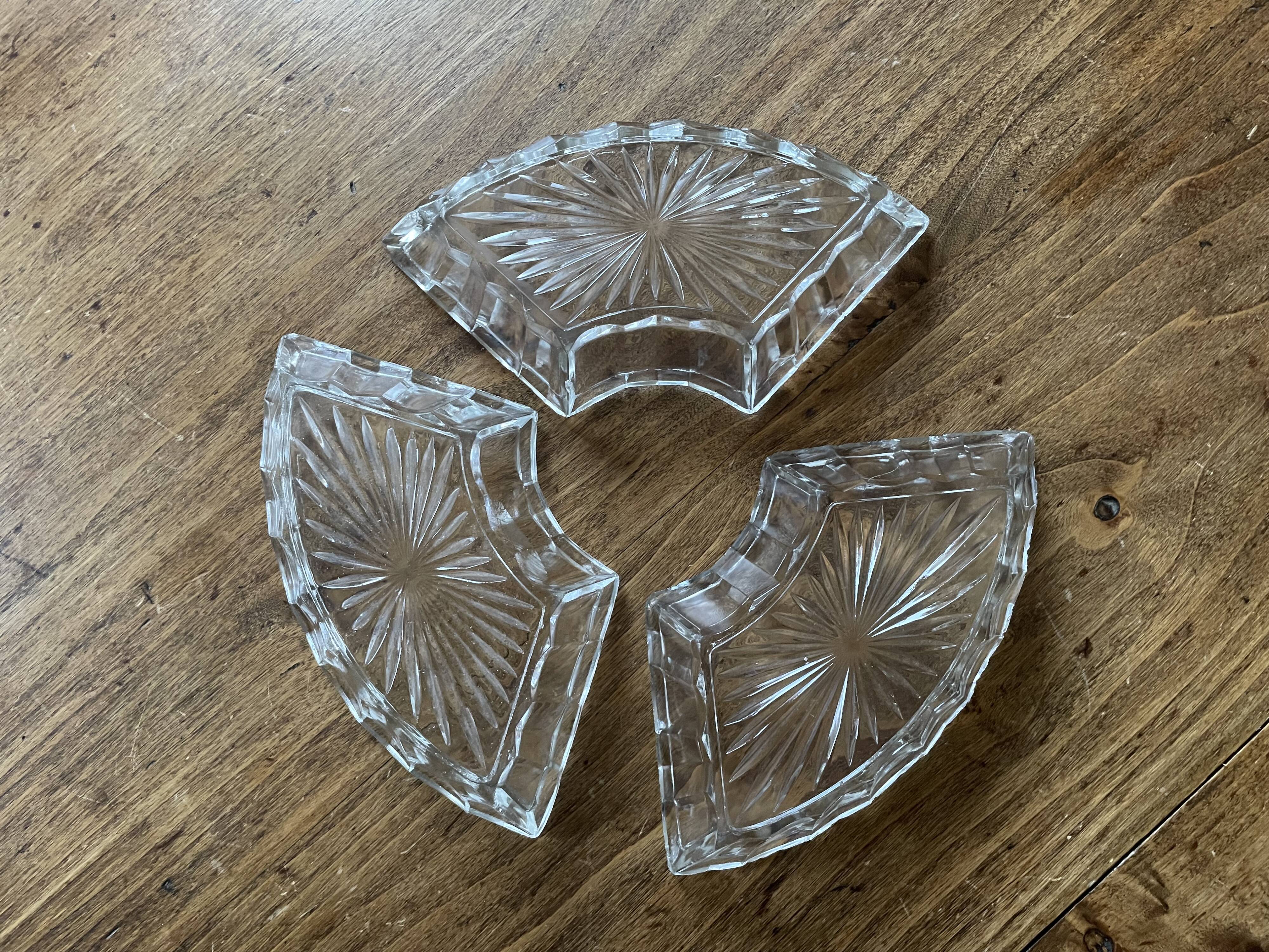 Set of 3 cut glass aperitif bowls - old, vintage