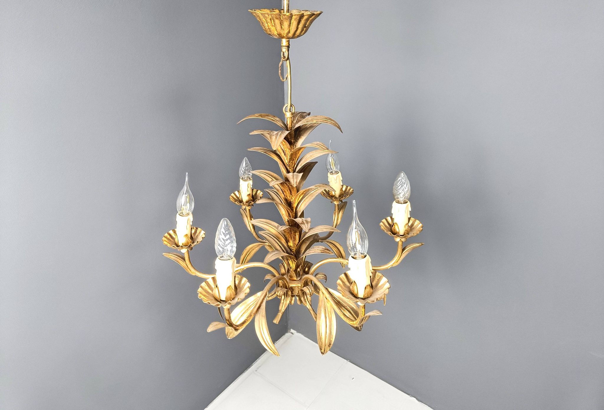Lustre vintage en métal doré en forme de feuille d'ananas, années 60