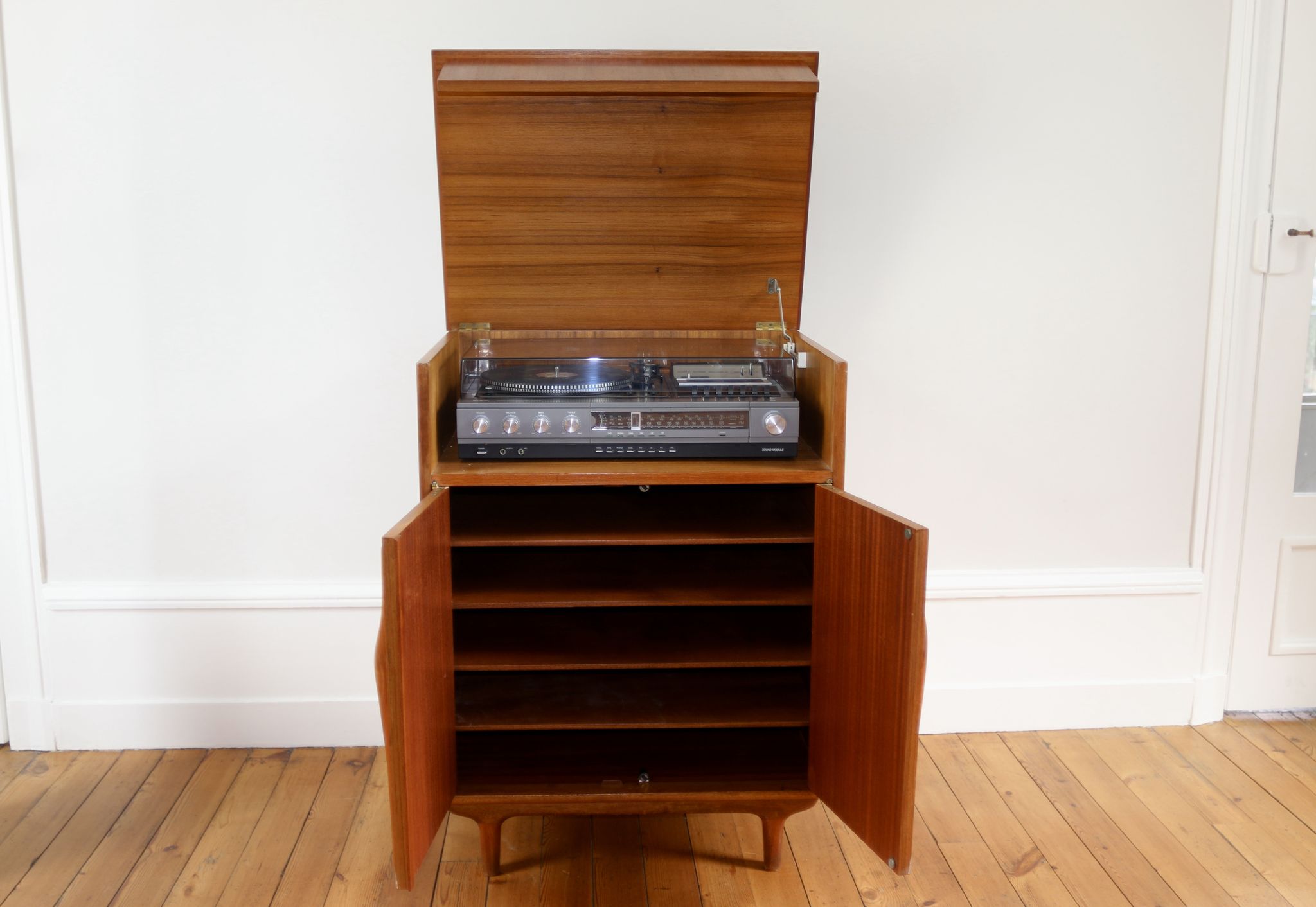 Scandinavian hi-fi furniture in teak 1960