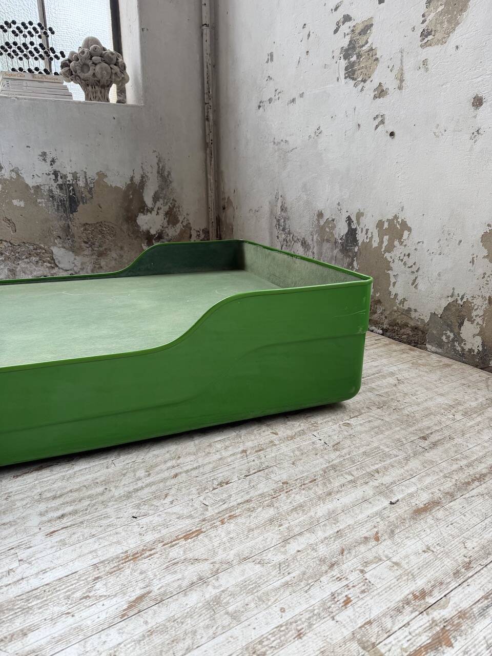 Ozoo single bed by Marc Berthier for Roche Bobois, 1967