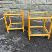 Paire de tables d’appoint en rotin et verre – style vintage années 70