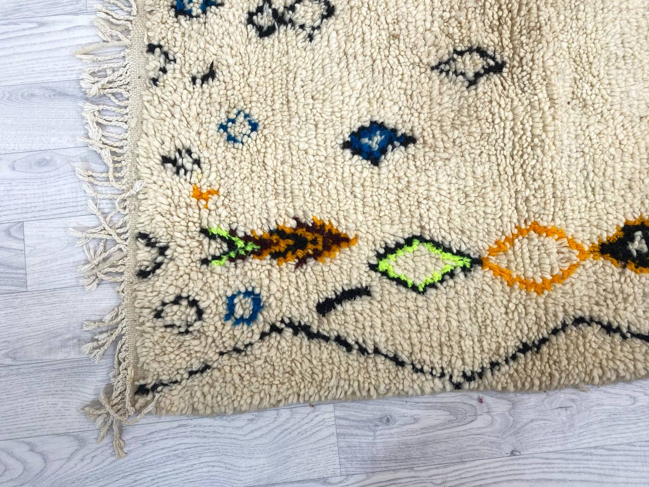 Tapis berbère marocain fait main  230 x 150 CM