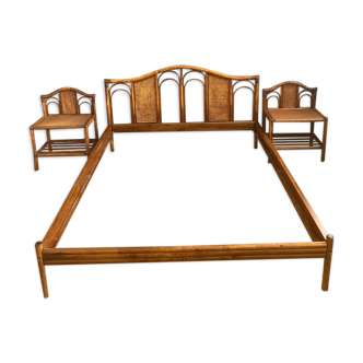 2-seater rattan bed and 2 bedsides