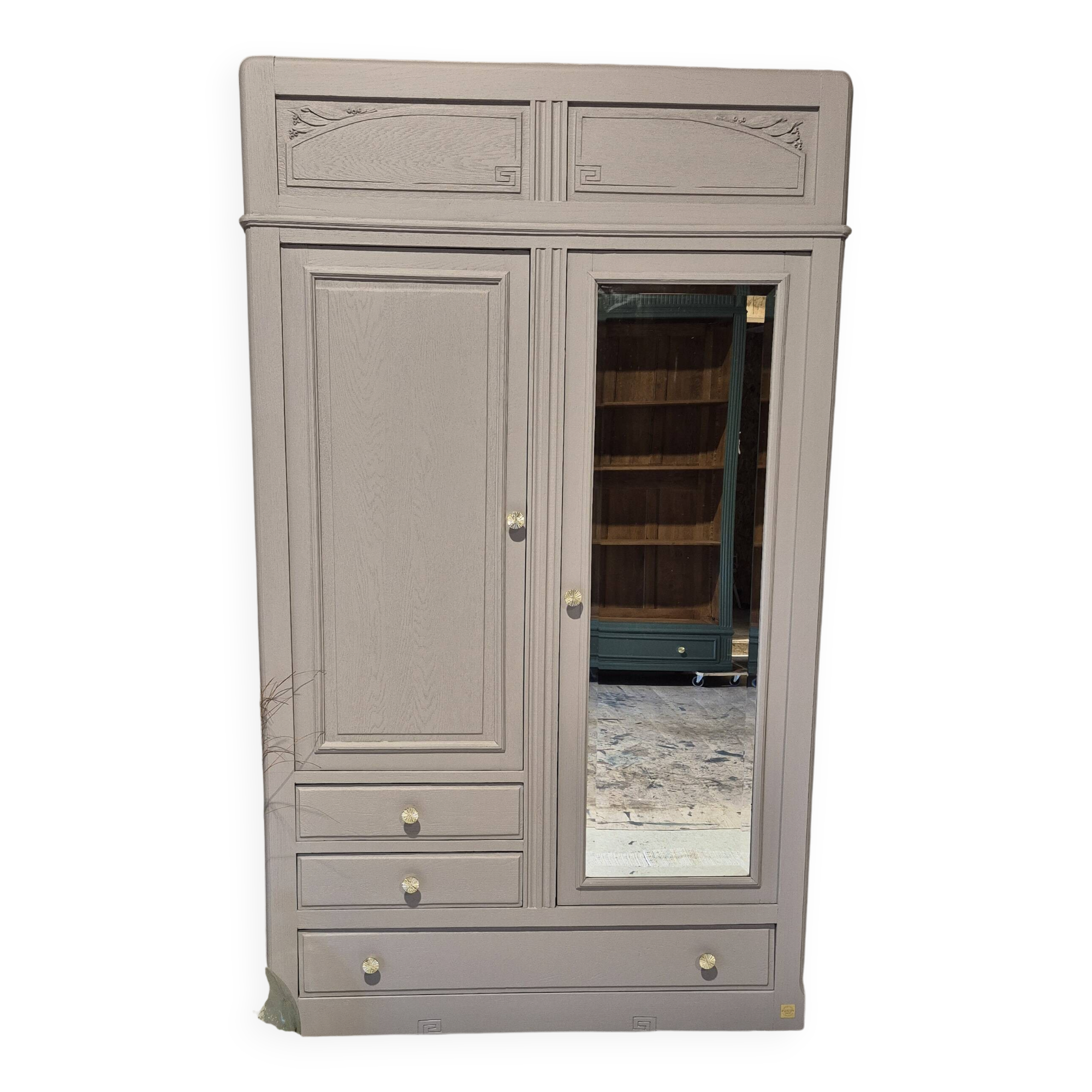 Art Deco hotel wardrobe