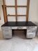 Bureau industriel vintage des années 50 – double caisson, 7 tiroirs, métal