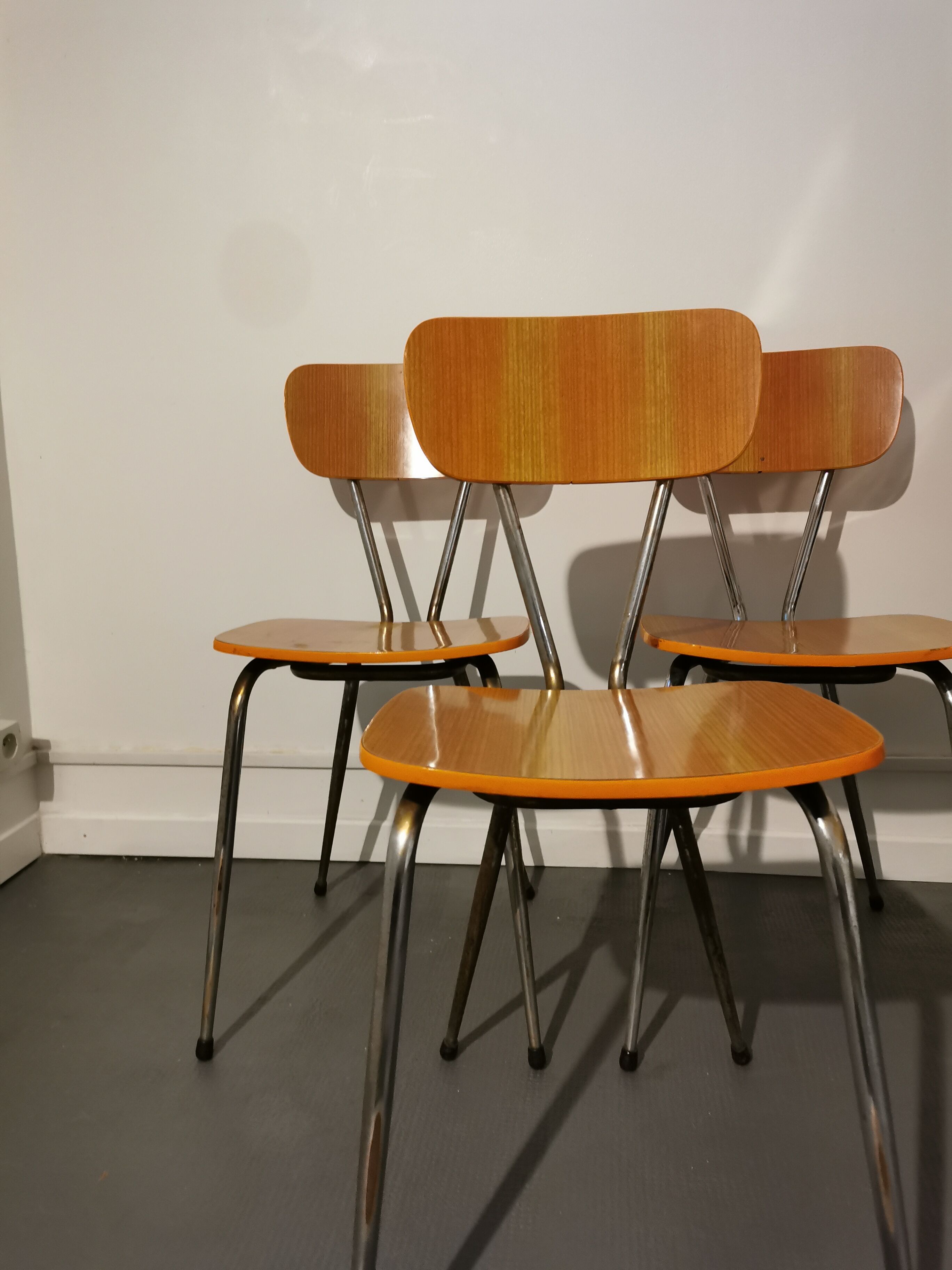 Set of 6 vintage formica chairs