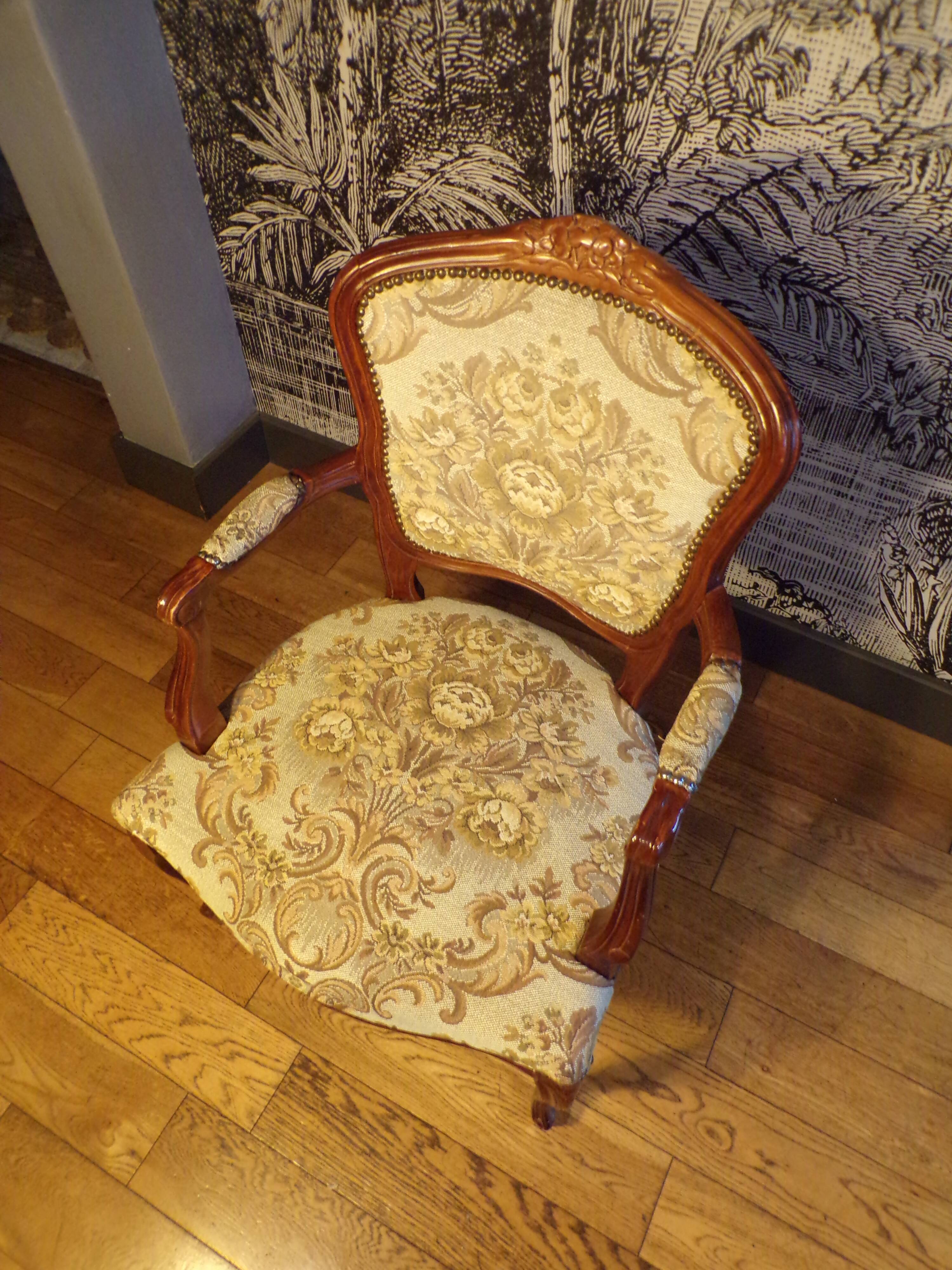 Louis XV style convertible armchair