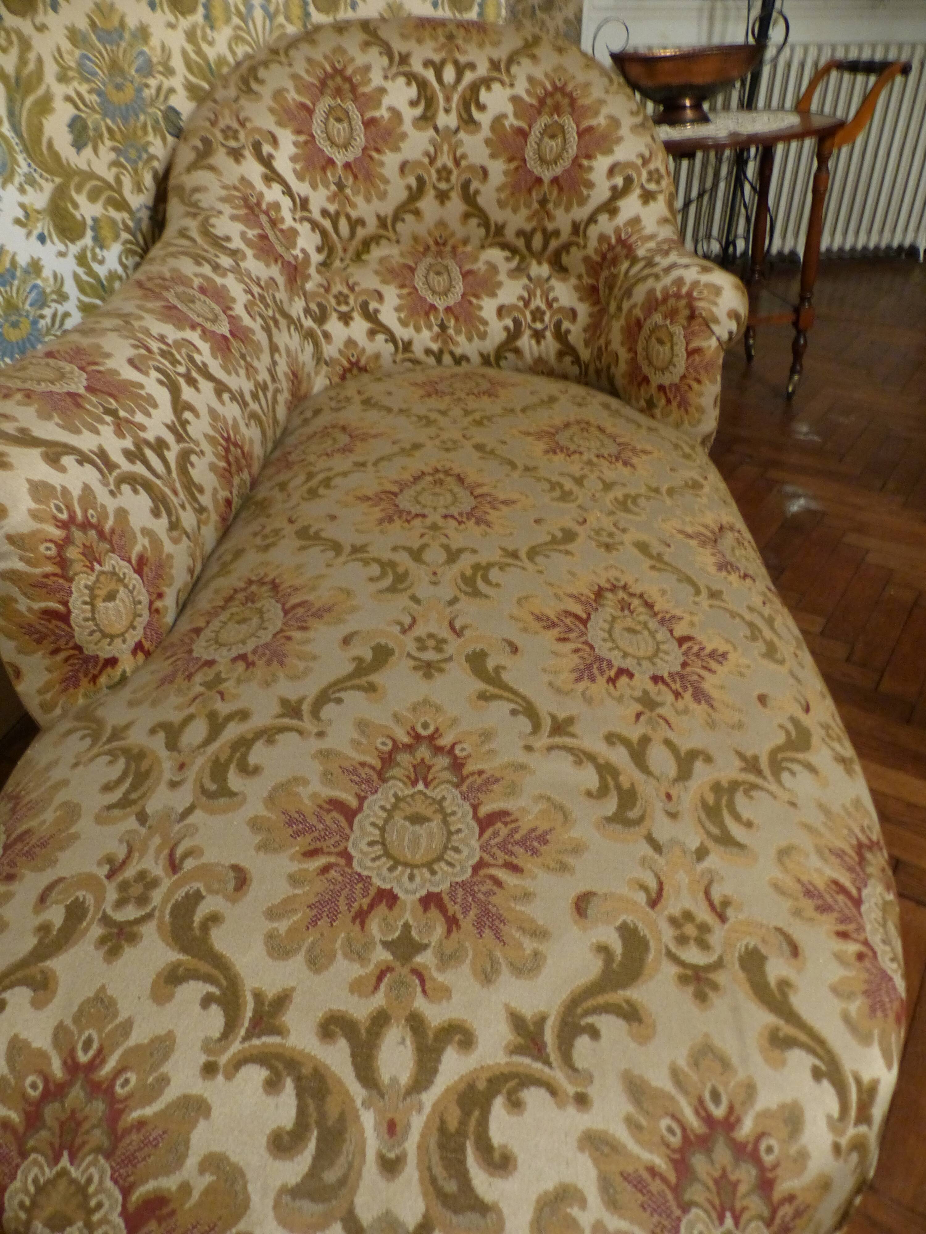 Napoleon III meridian carpeted