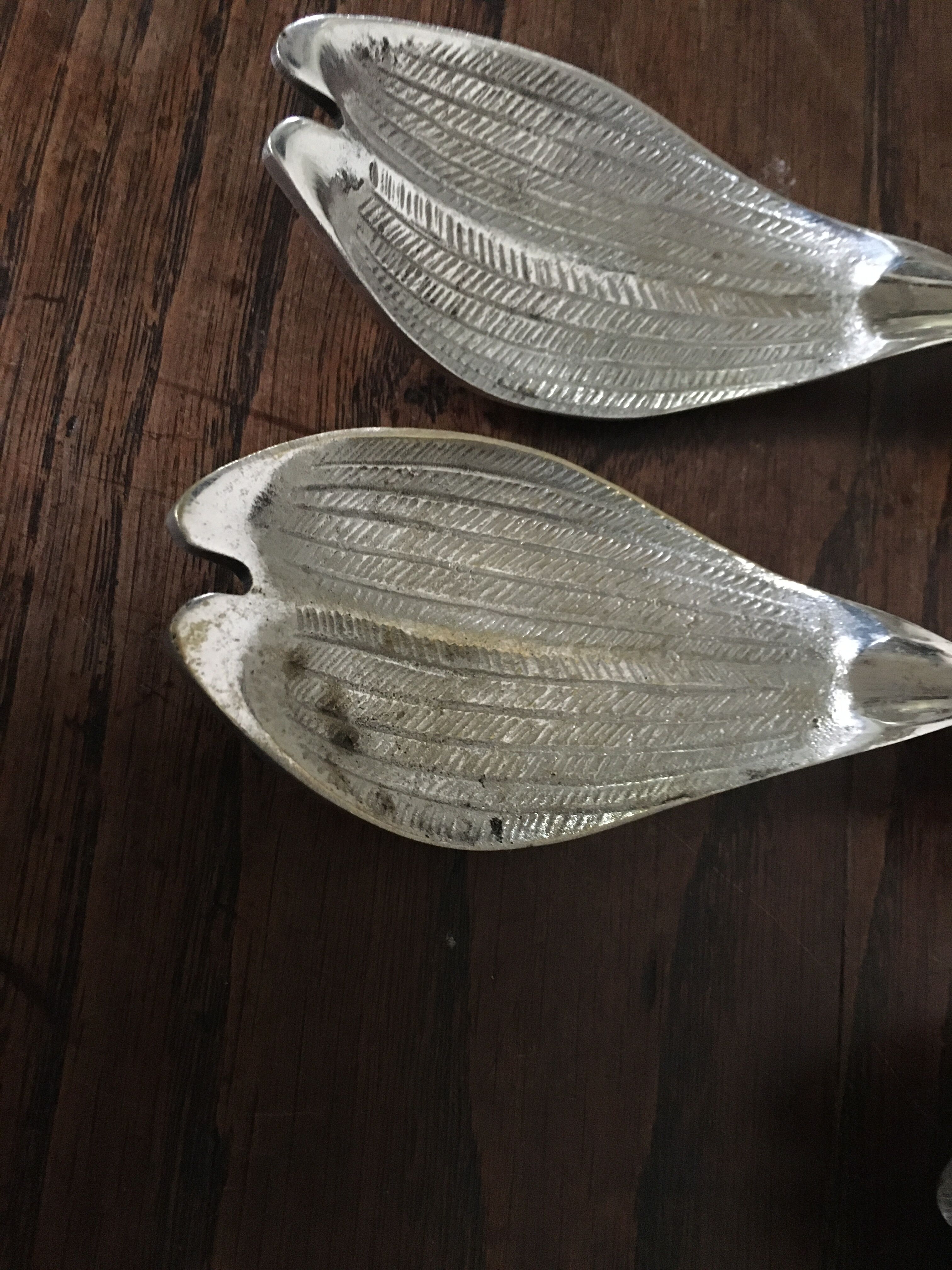 Silver metal flower ashtray