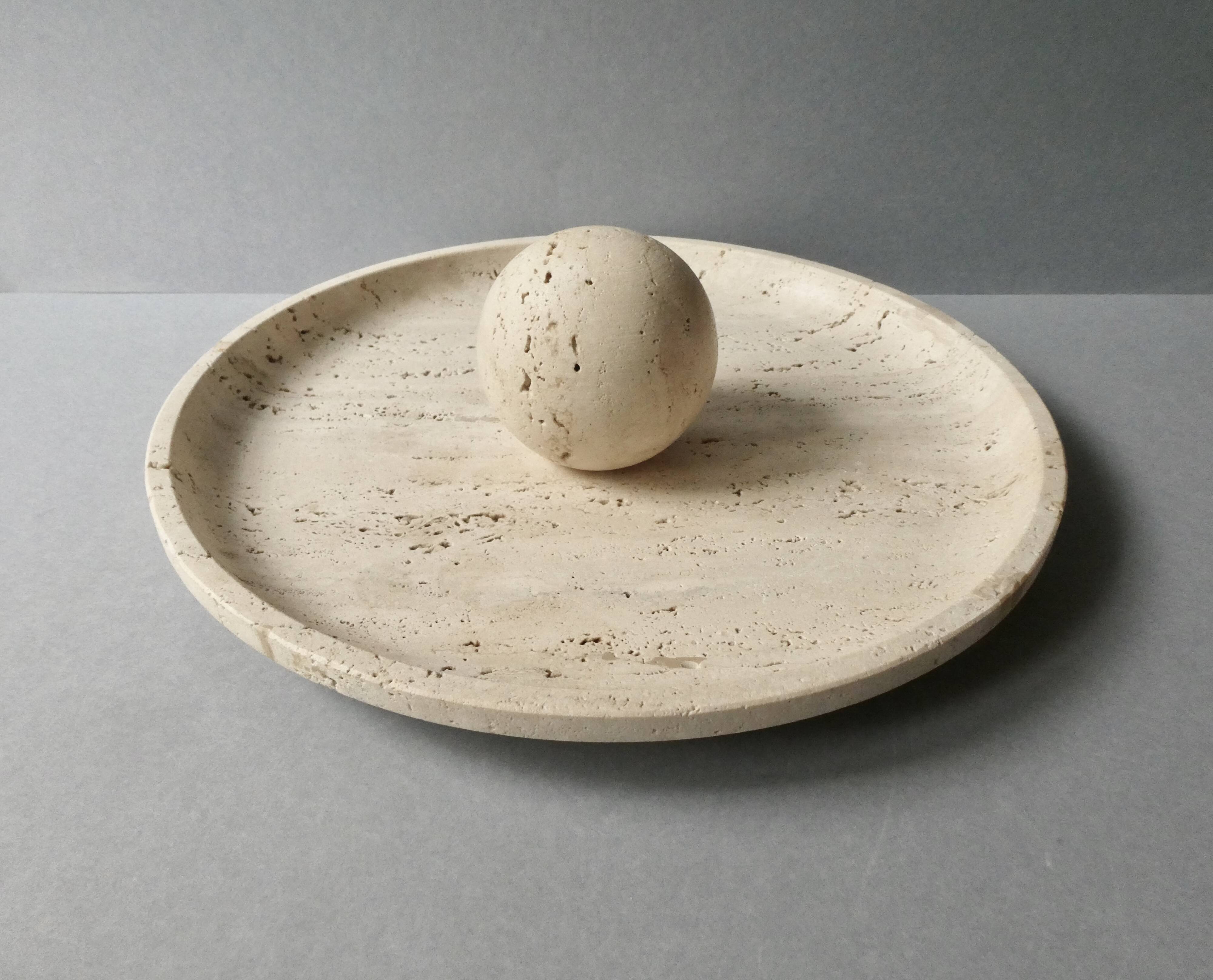 Large cup and its sphere, in travertine, 1970s
