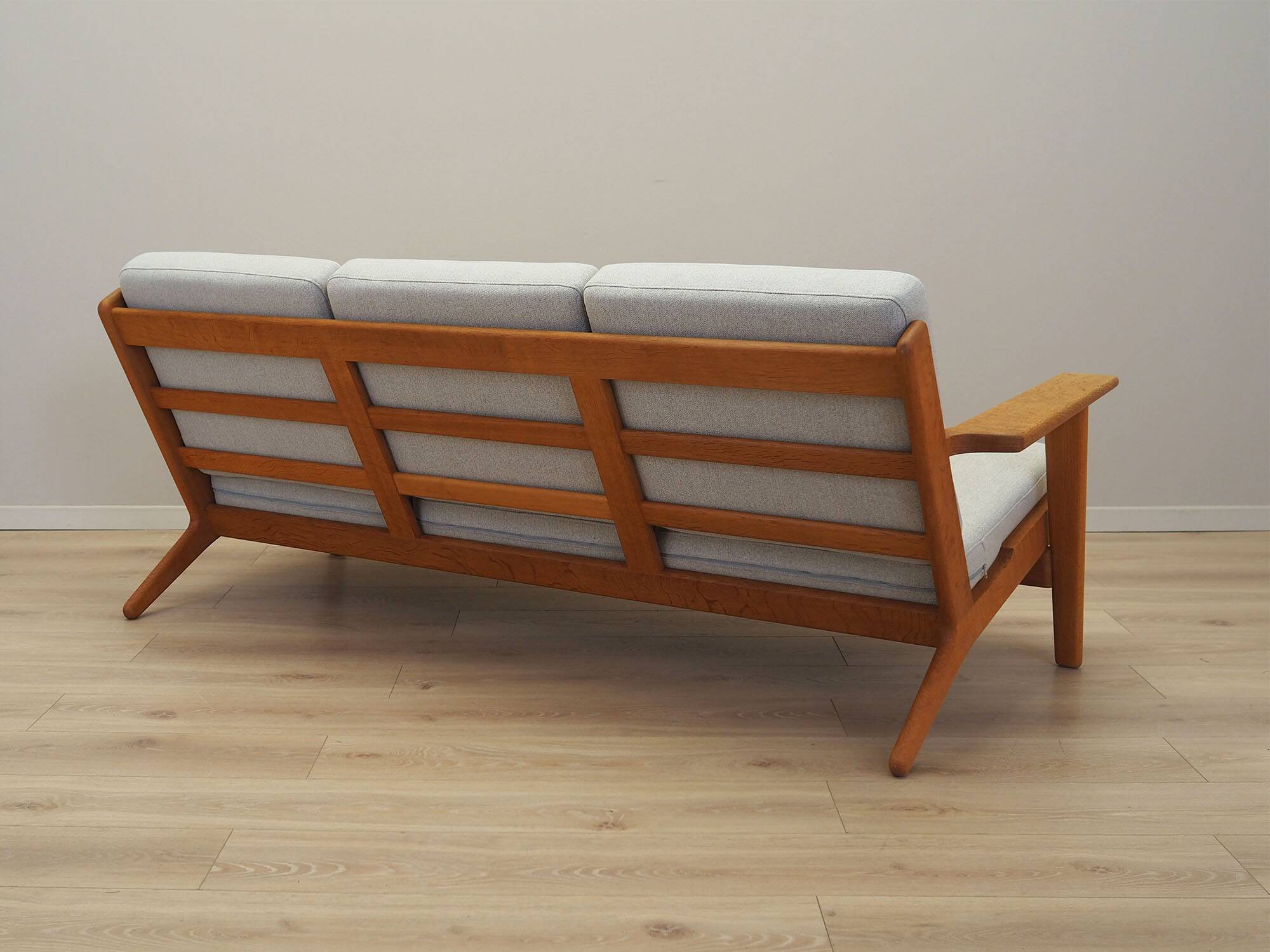 Oak sofa, Danish design, 1960s, designer: Hans J. Wegner, manufacturer: Get