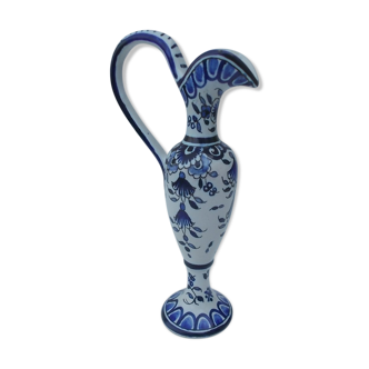 Eigsaw vase, Rouen ceramics