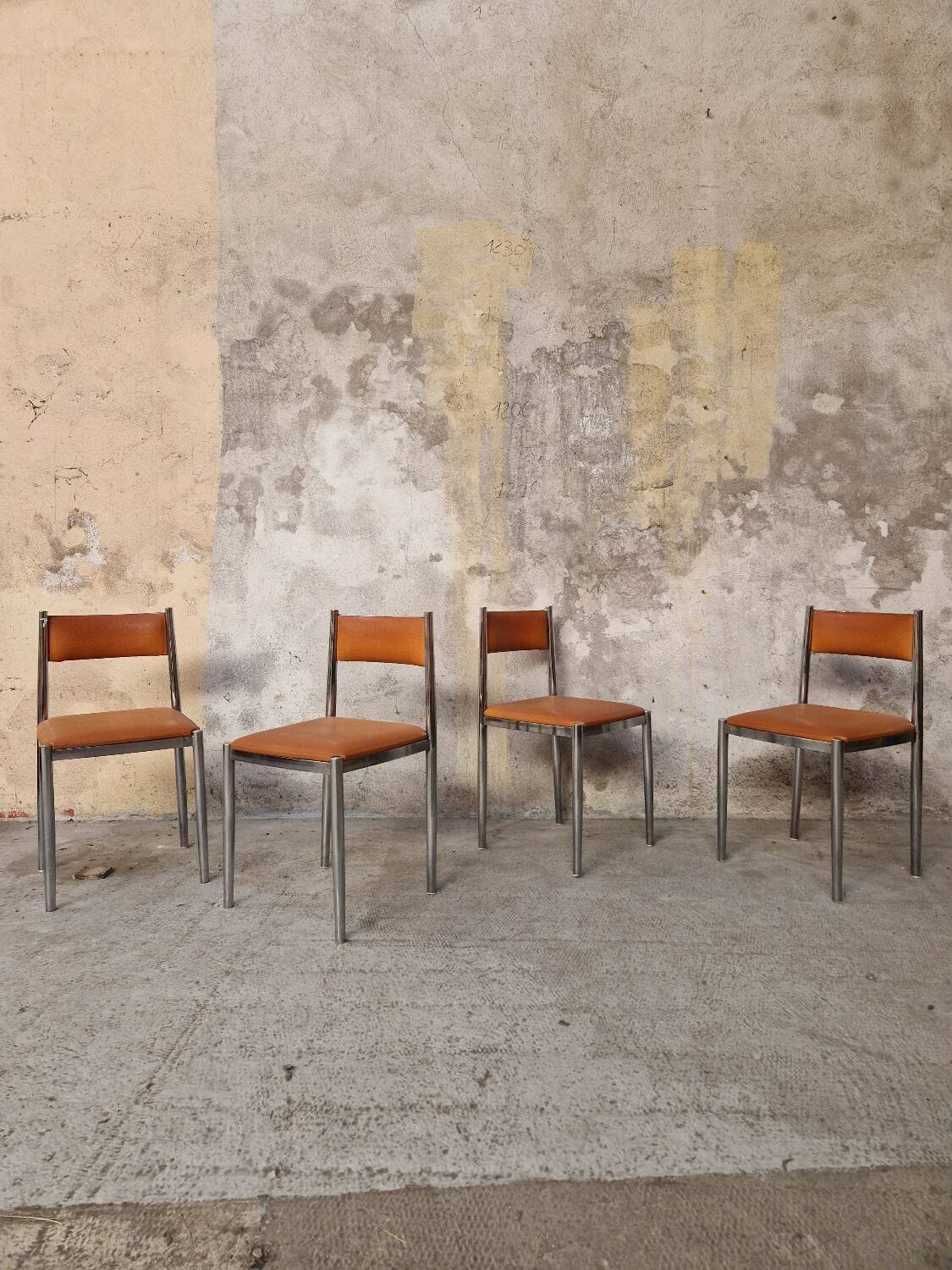 4 chaises vintage