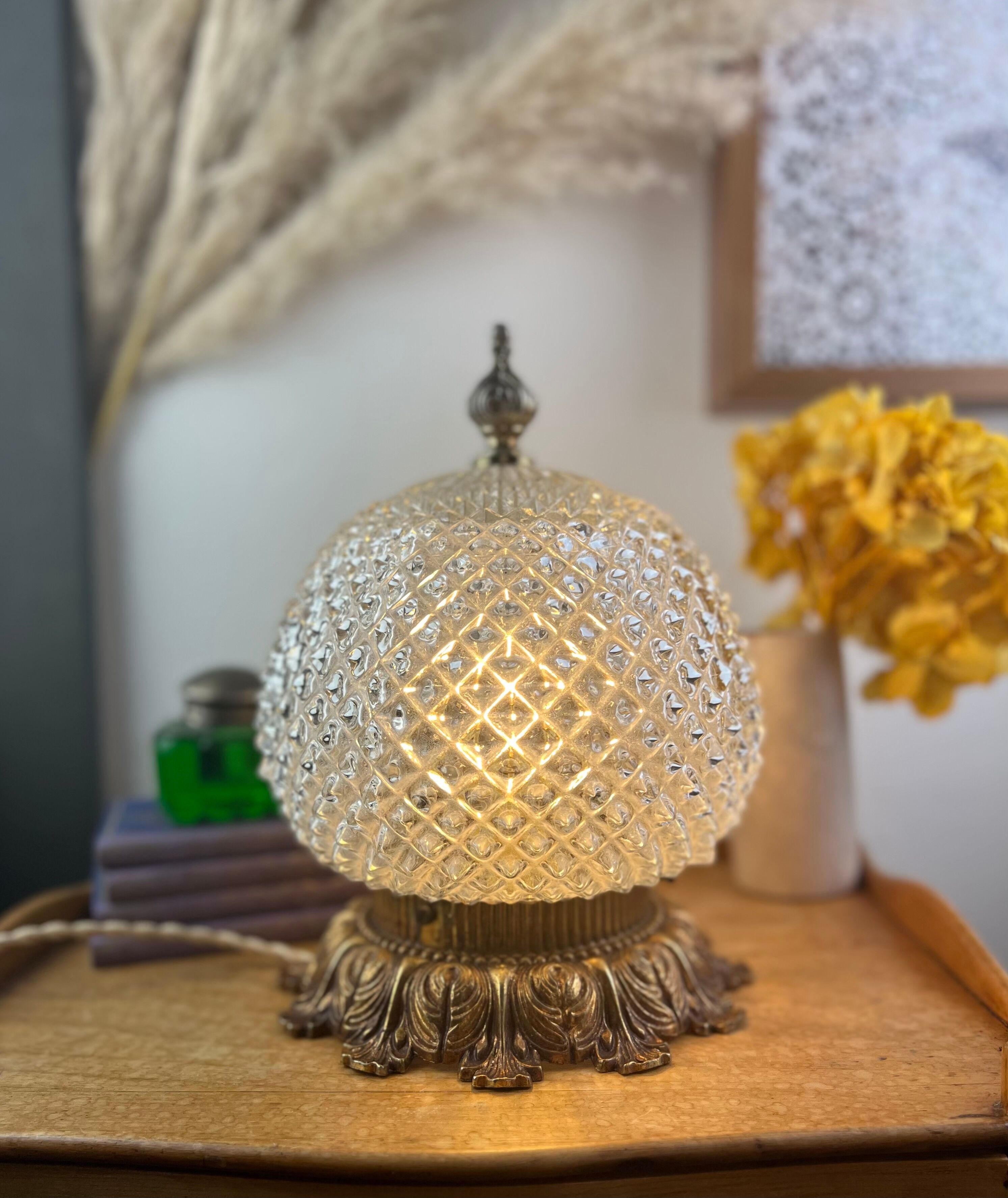 Old diamond tip table lamp - Glass and Bronze - Circa 1920