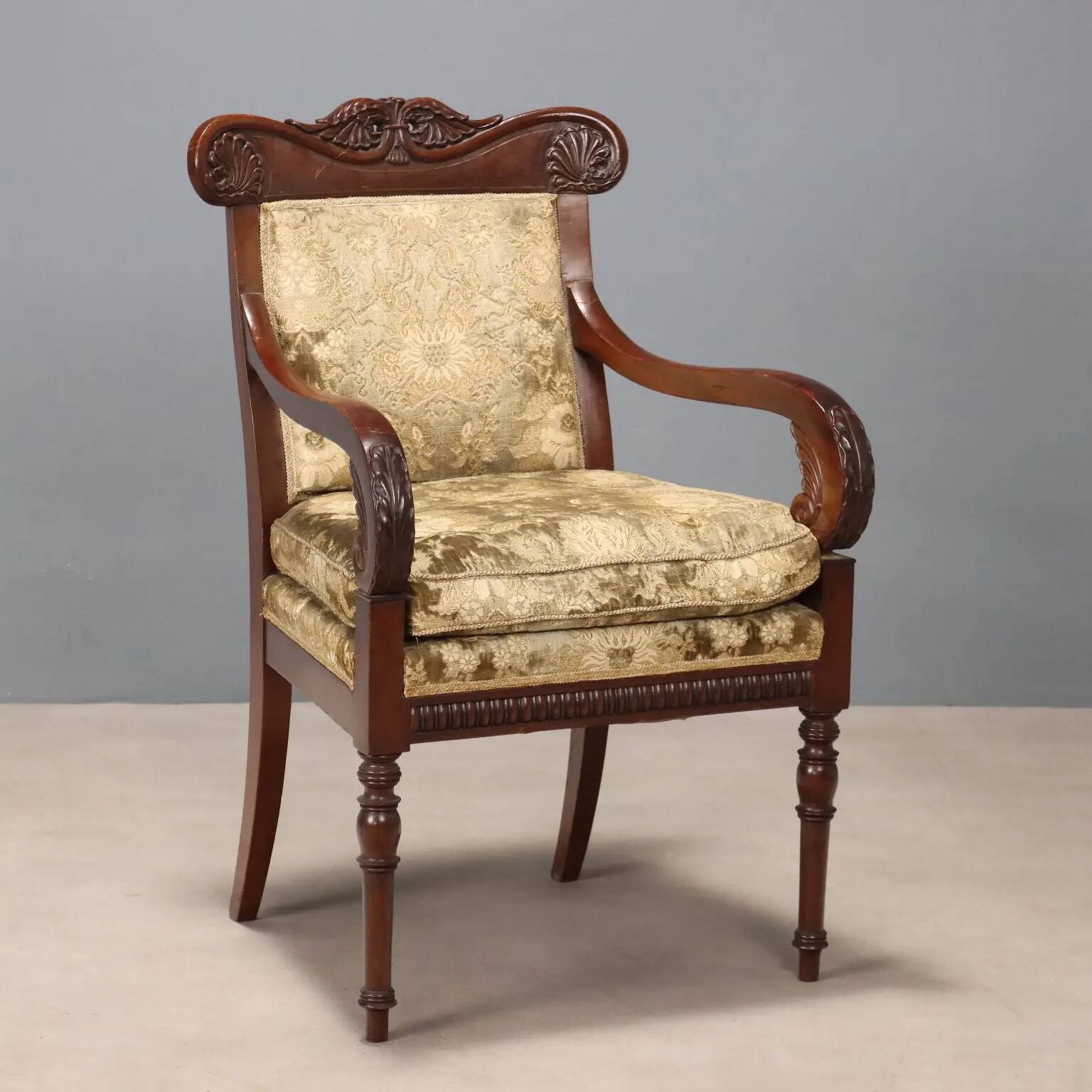 Antique Louis-Philippe armchair in mahogany, Italy, 19th century.