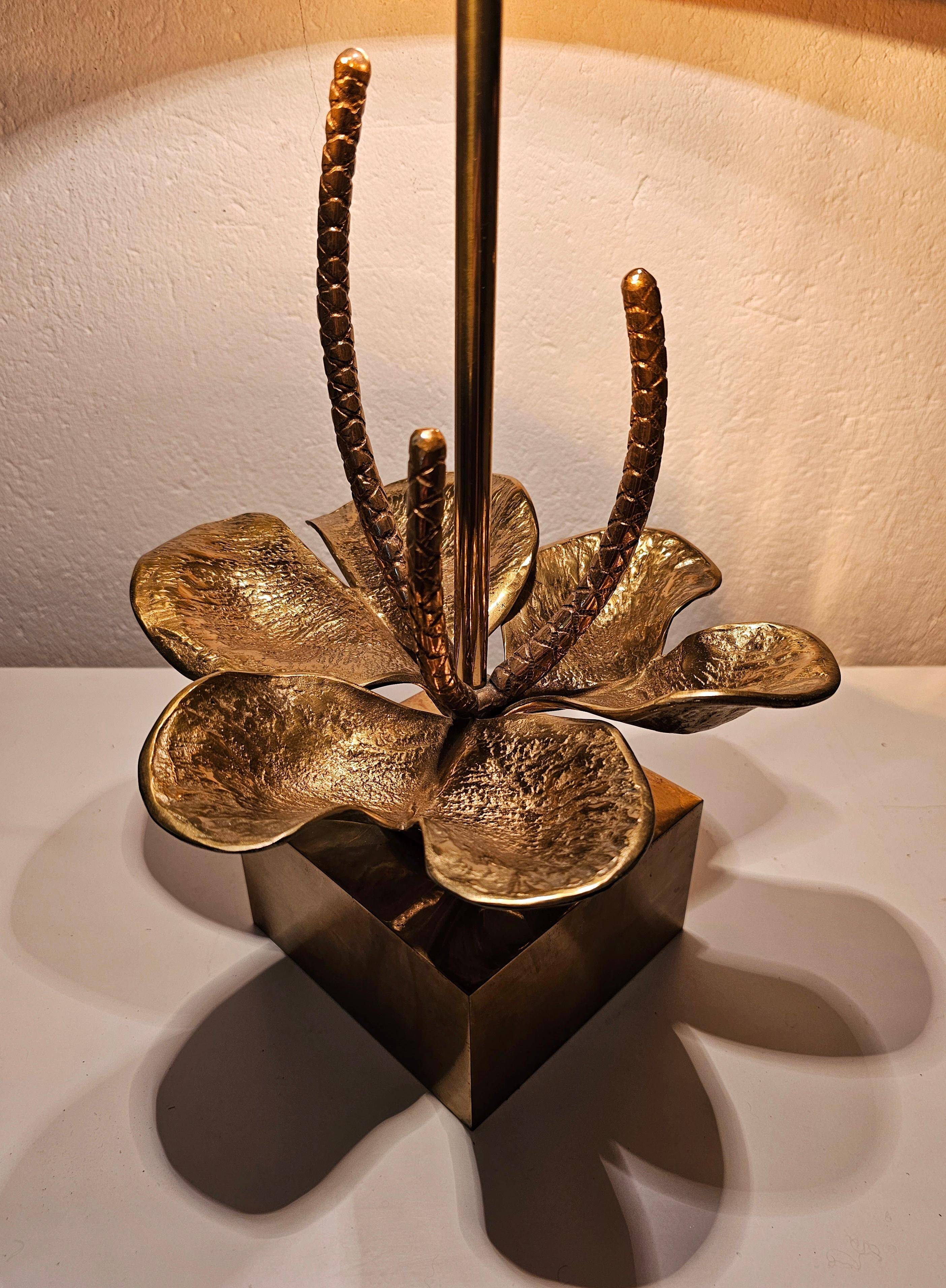 Nenuphar table lamp in bronze and brass by Maison Charles, 1960s.