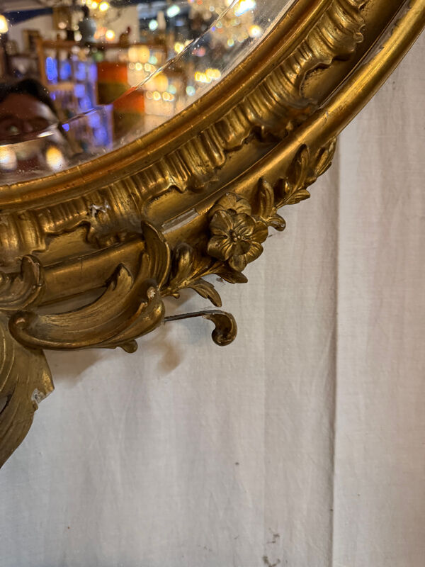 Miroir Louis XV biseauté doré à l or