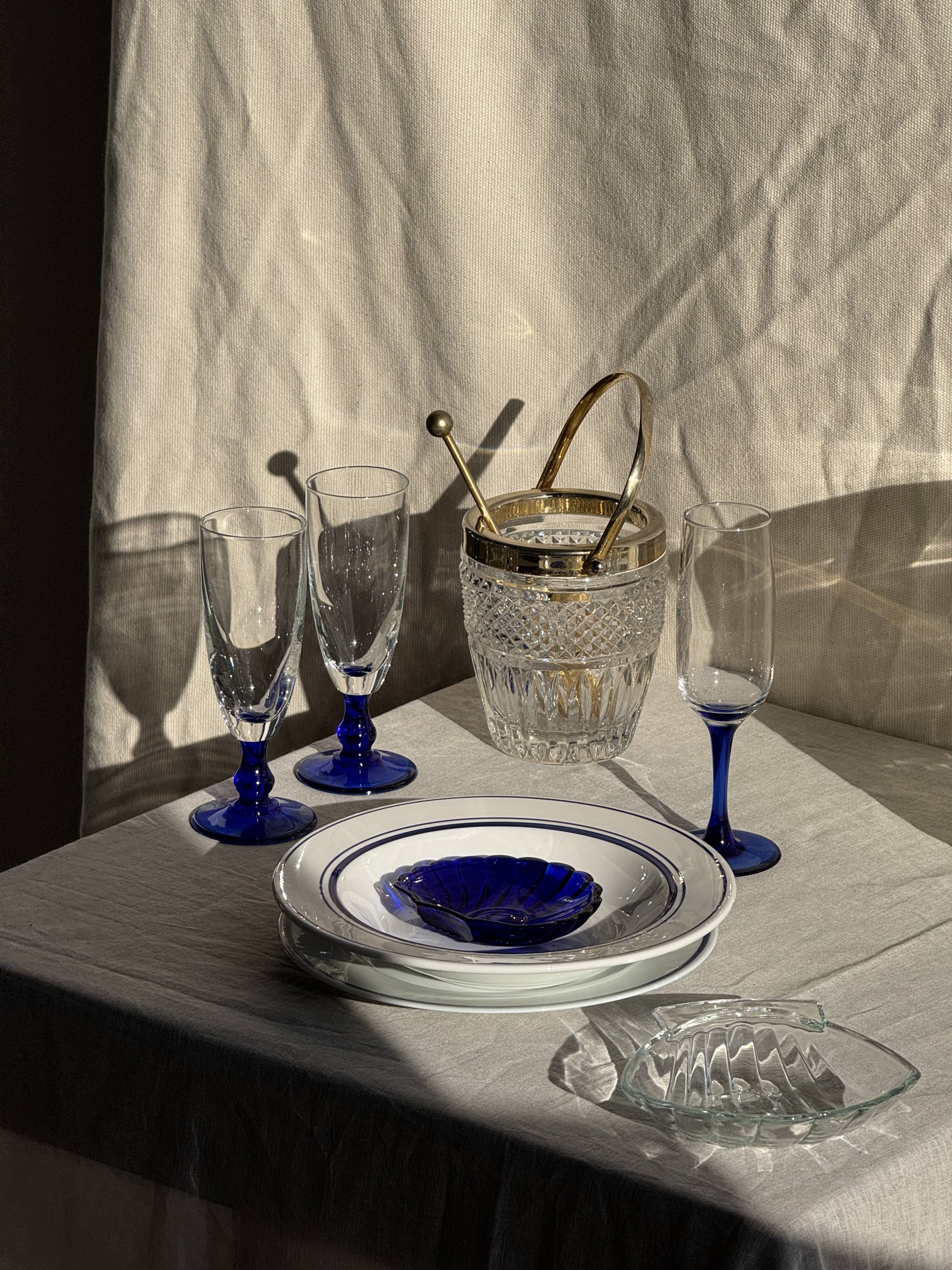 Set of 4 Italian deep plates Ceramica Quadrifoglio with blue rim D22