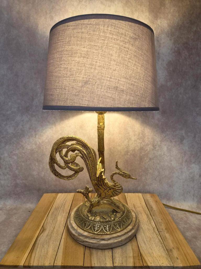 Large vintage lamp in moulded brass – Phoenix – onyx base – 1960s/70s