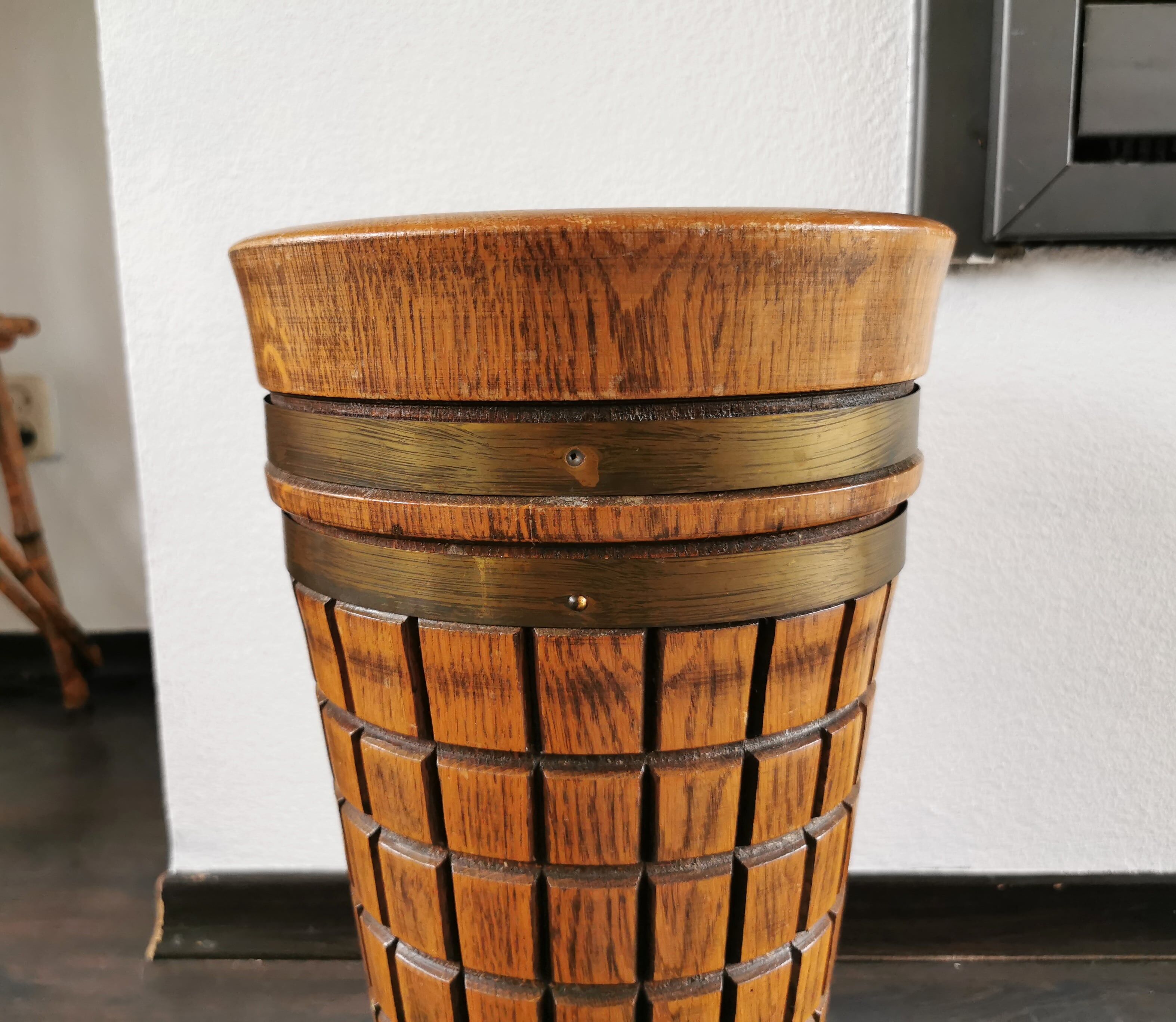 Vintage wooden umbrella stand, '70s