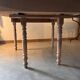 Extendable round table