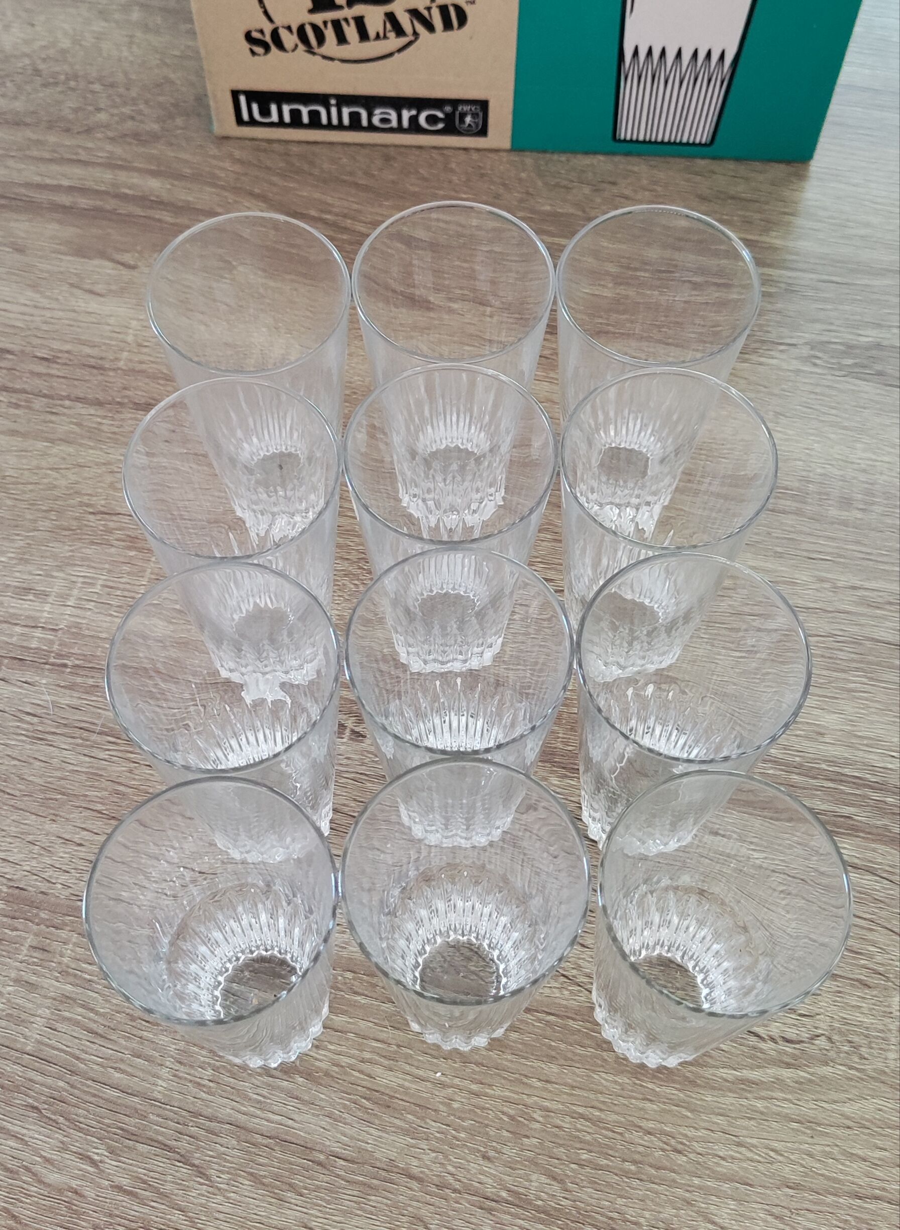 12 verres Scotland d'environ 17 cl