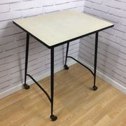 Desserte roulante pvc à relief