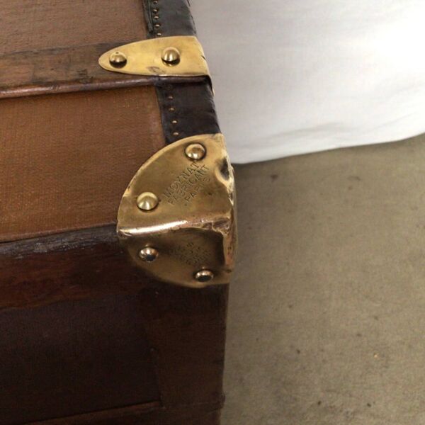 Malle ancienne bombée Moynat restaurée