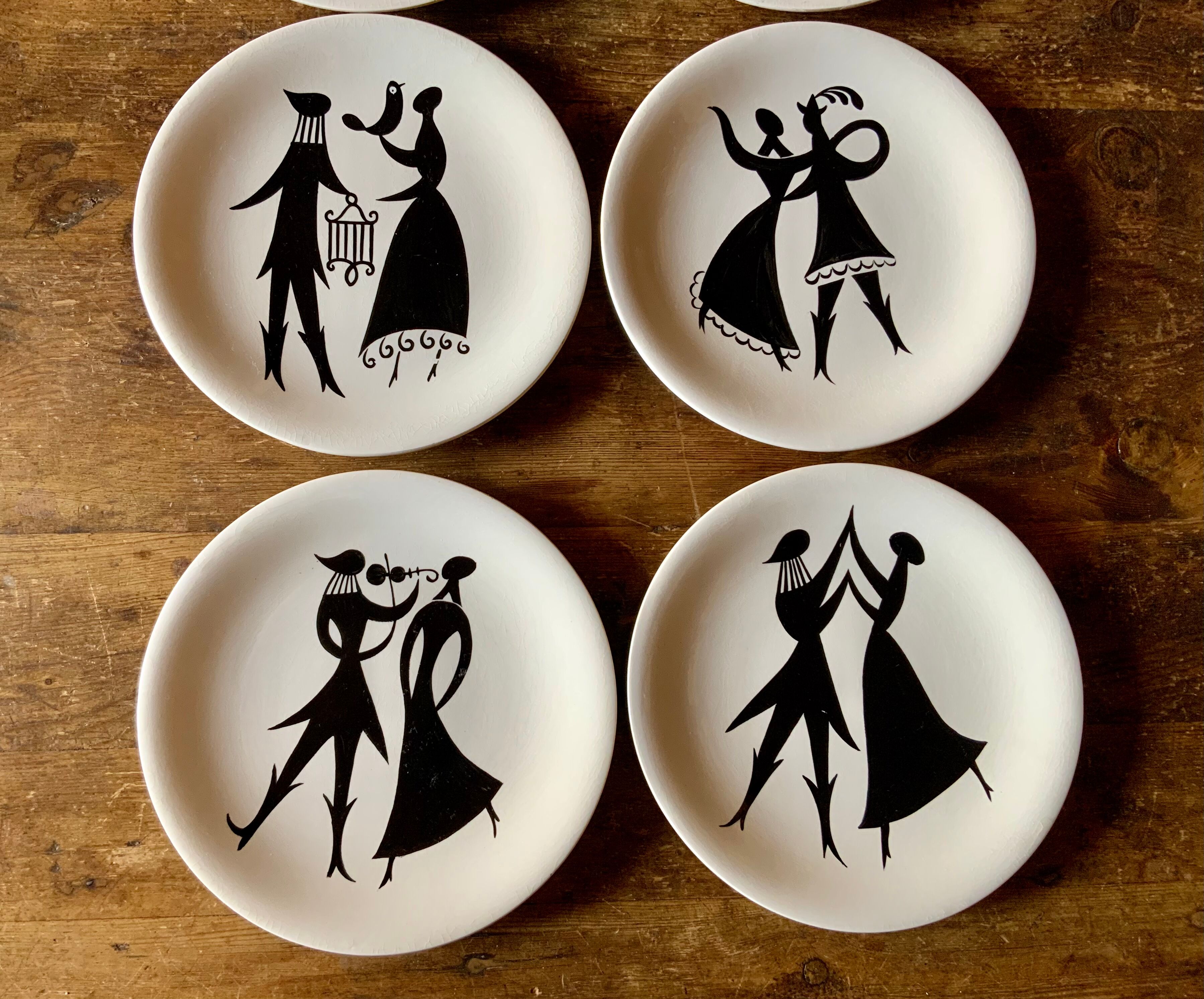 Longchamp Sylvestre plates