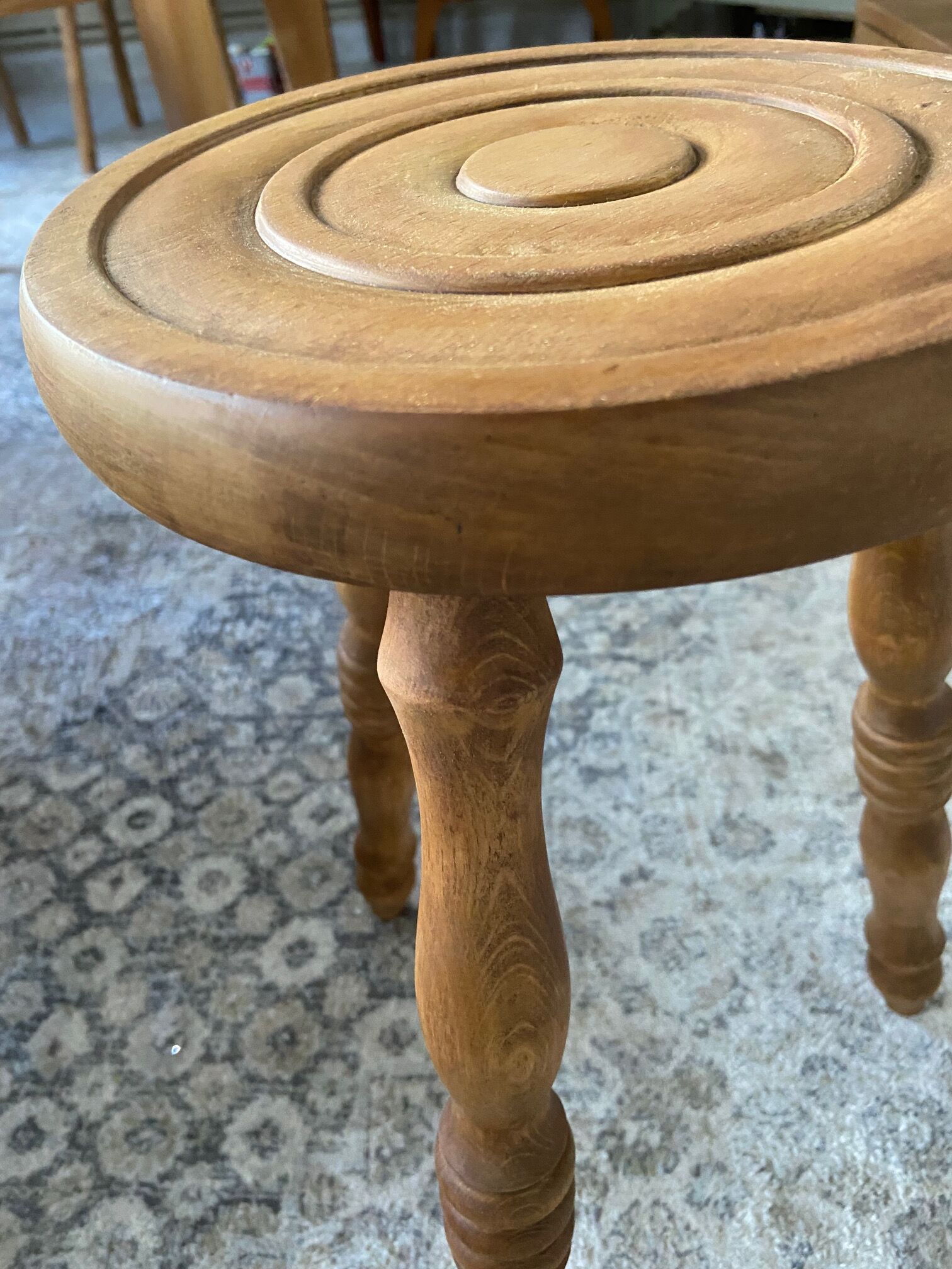 Tripod stool