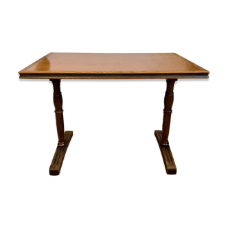 Antique solid wood bistro table – Central base
