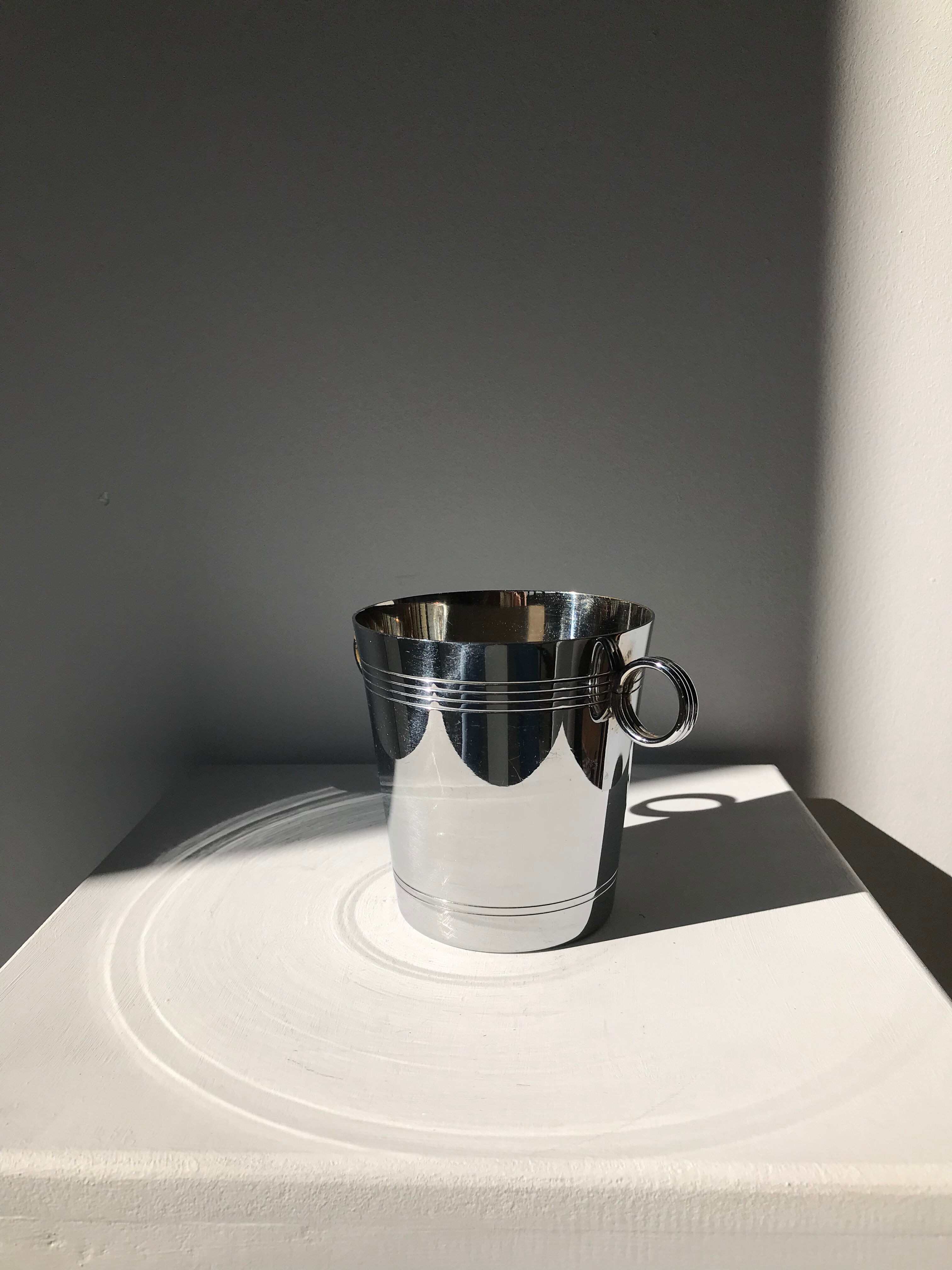 Ice bucket marked DM France