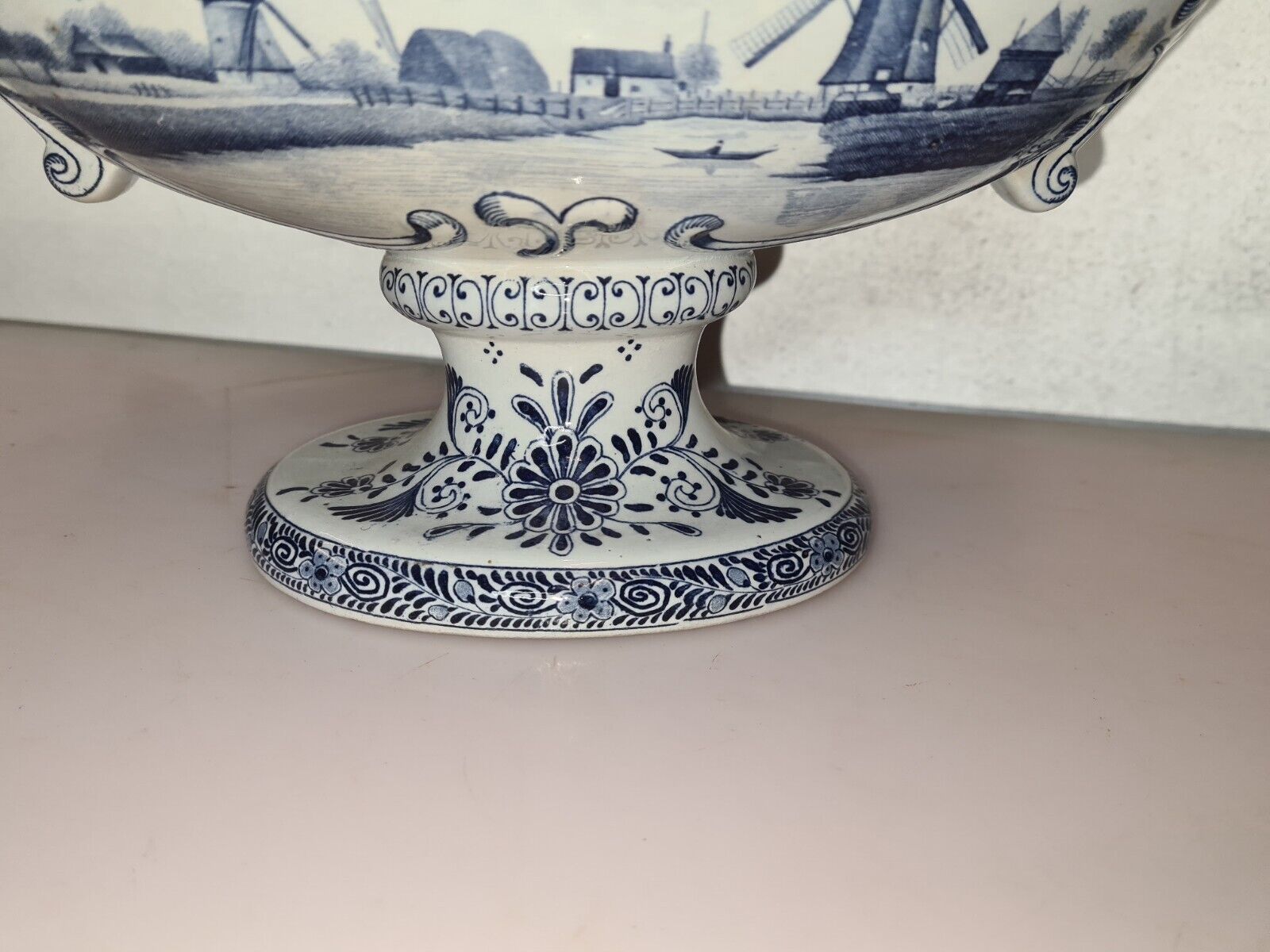 Delft earthenware planter with mill decoration