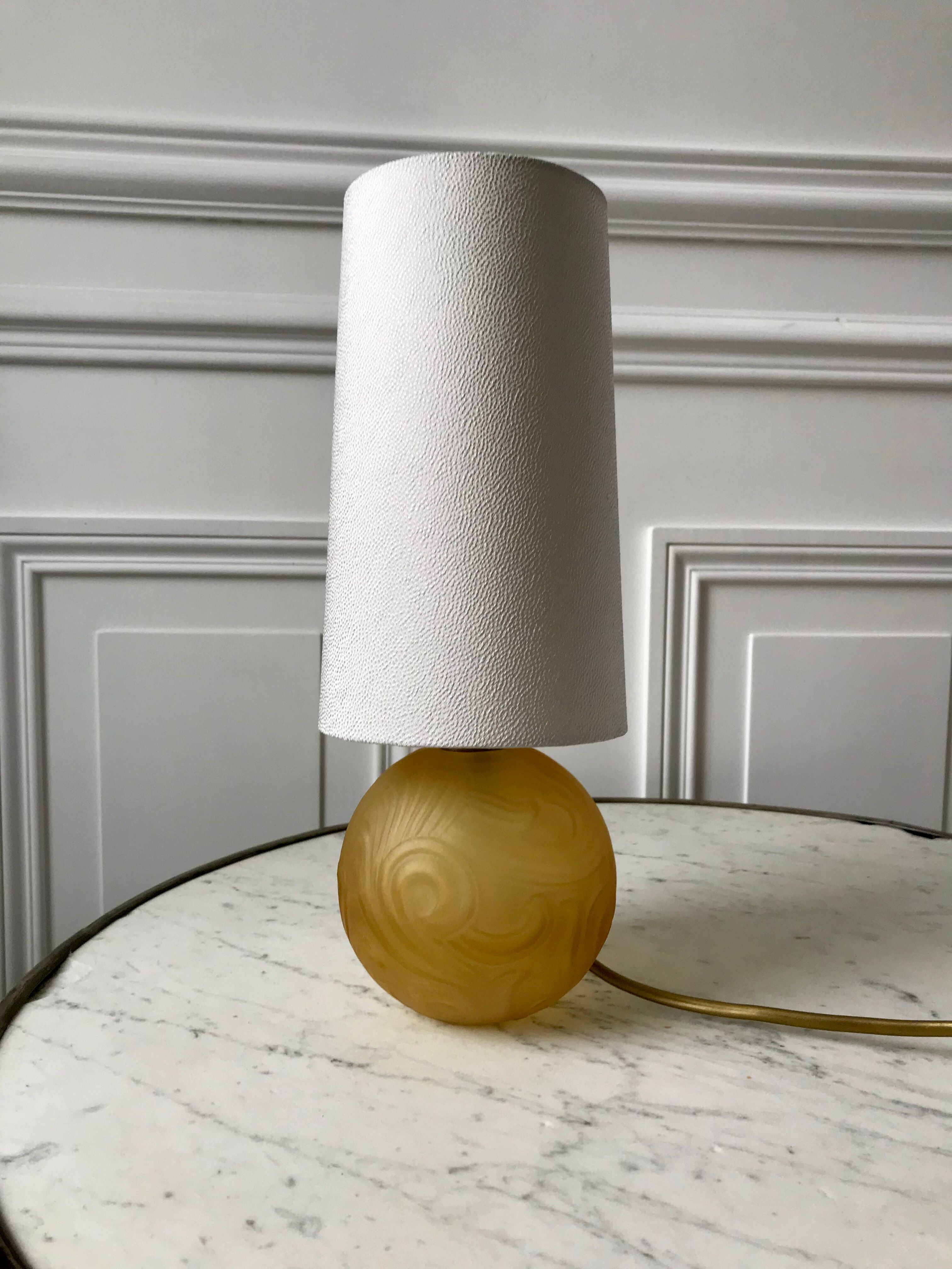 Art deco amber glass lamp and cylindrical lampshade 30s