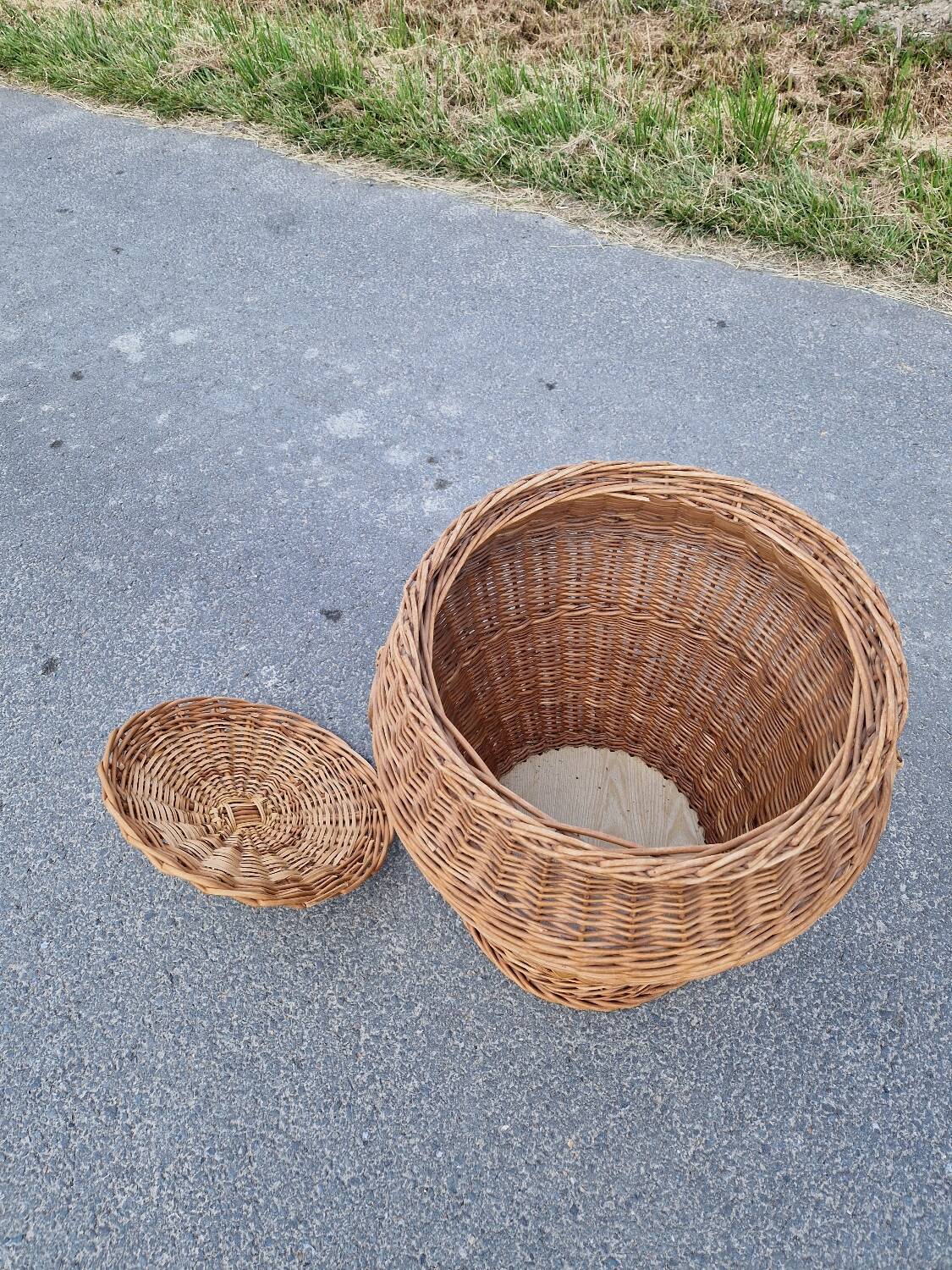 Vintage rattan laundry basket