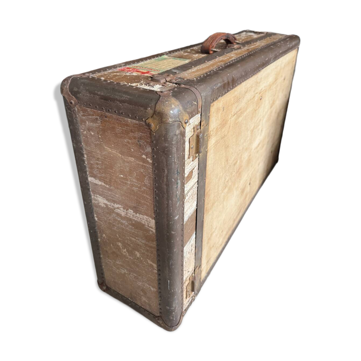 Vintage 50s cabin trunk with wooden hangers