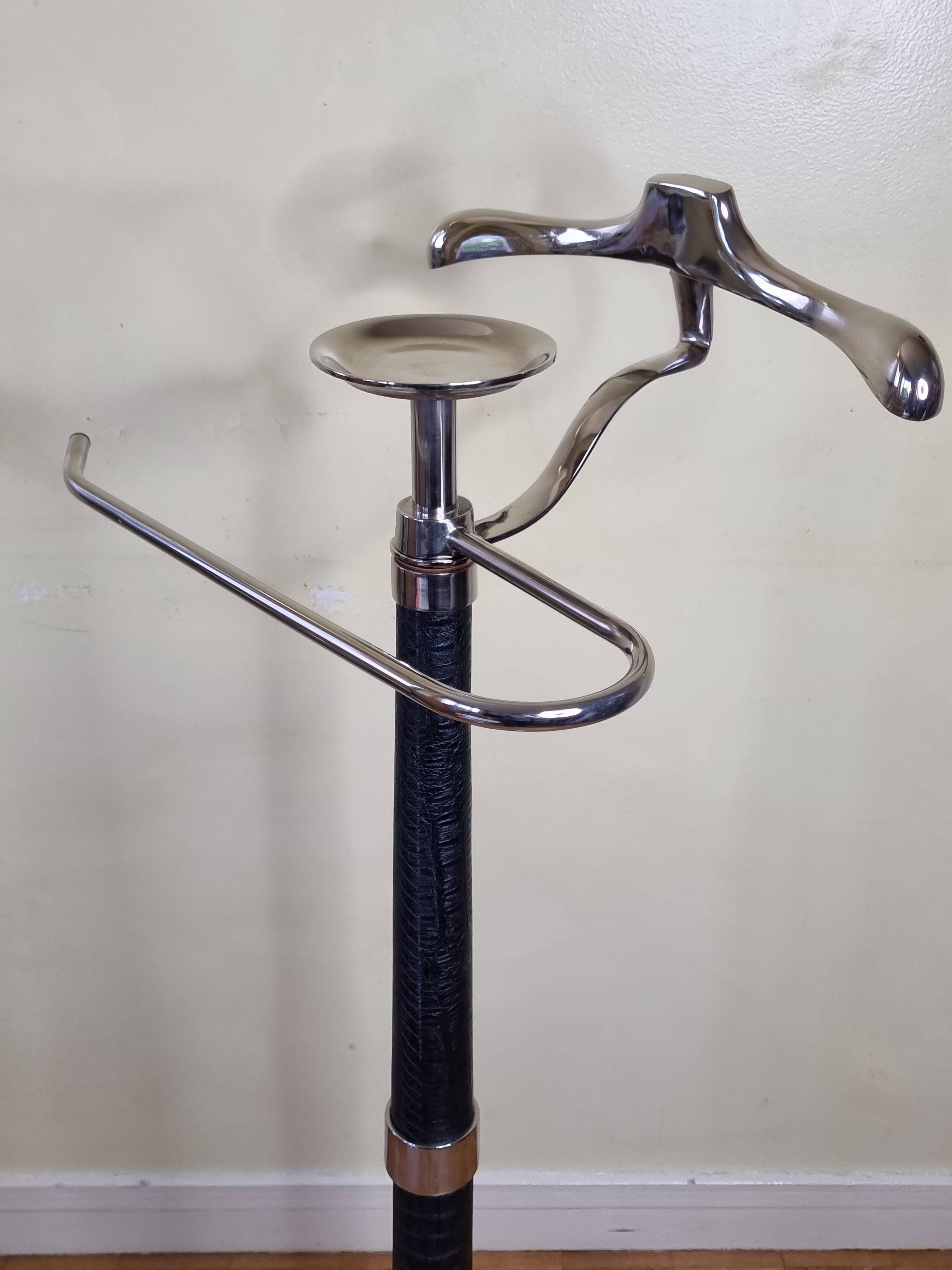 Vintage metal and leather valet stand, 1980s, 125 cm