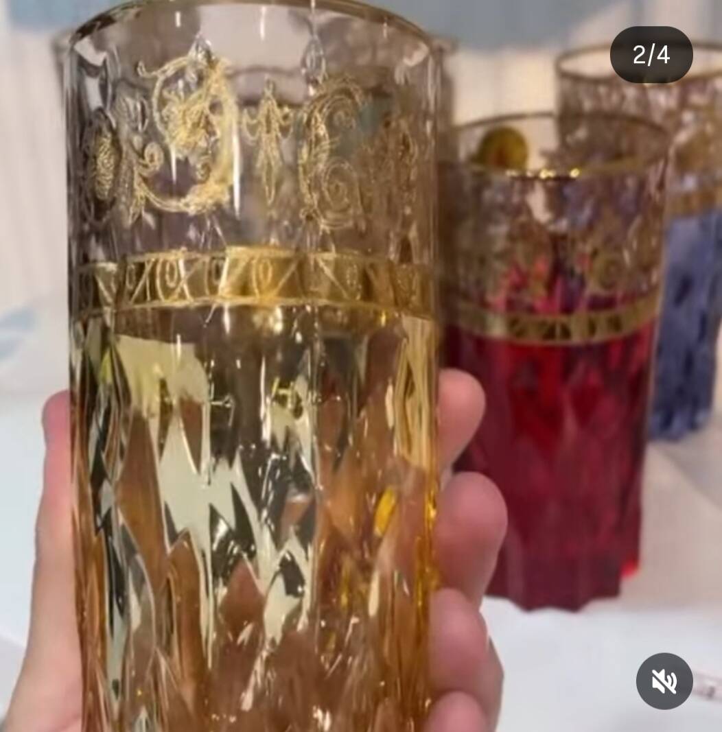 Set of 6 glasses decorated with gold