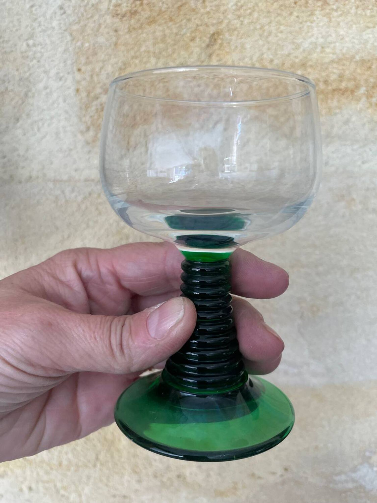 5 two-coloured green stemmed glasses with conical stems Roemer