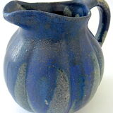Pitcher in blue sandstone with blue drips, "melon" shape.