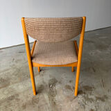 Série de 6 chaises de la marque Self en hêtre et assise en laine