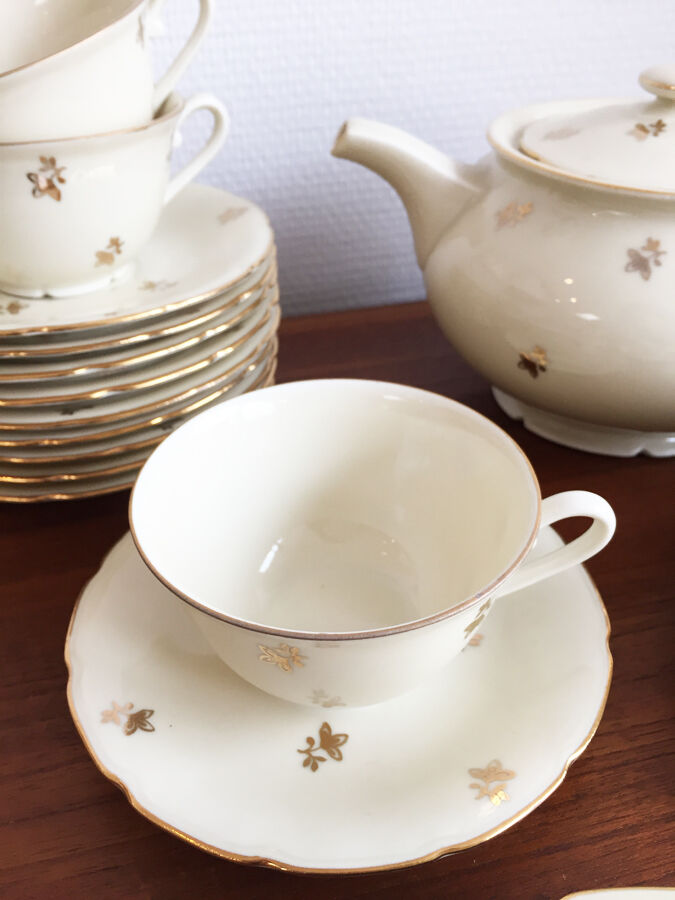 Tea service "Little Golden Flowers," 1960